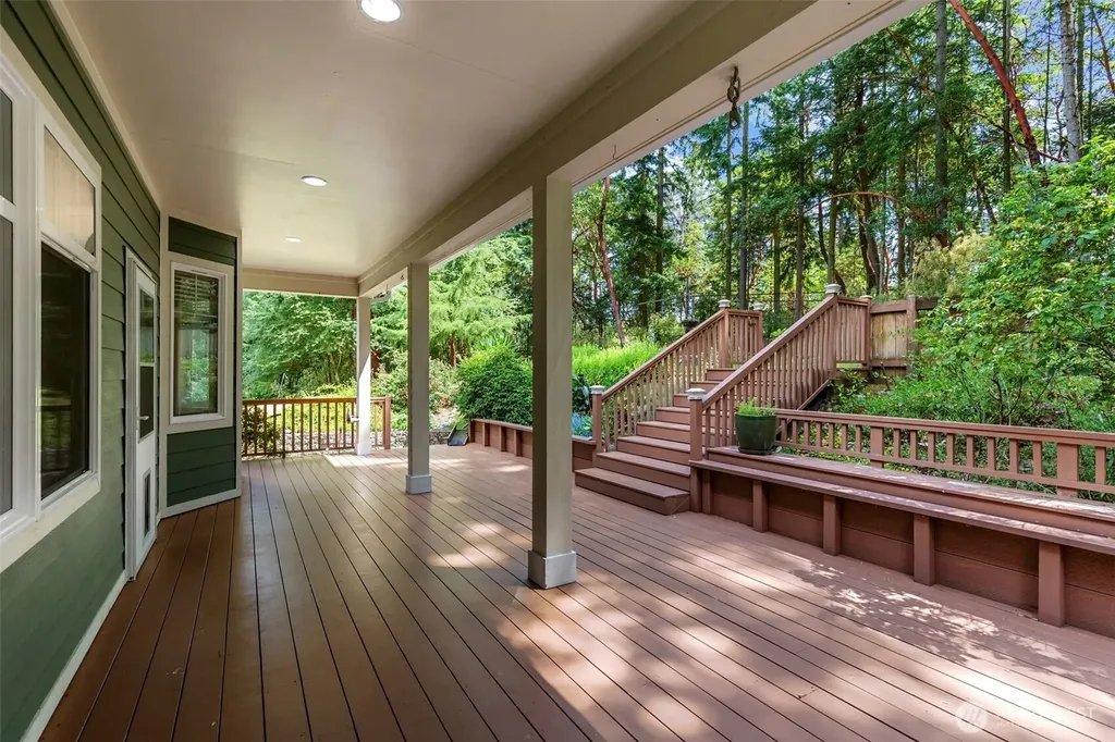 155 Louisa Street Port Townsend WA 98368