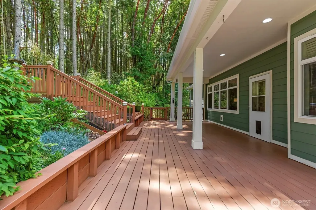 155 Louisa Street Port Townsend WA 98368