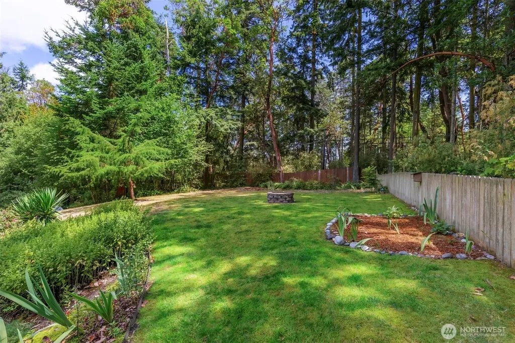 155 Louisa Street Port Townsend WA 98368