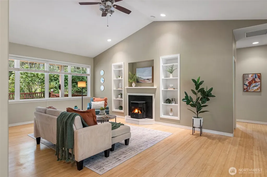 155 Louisa Street Port Townsend WA 98368