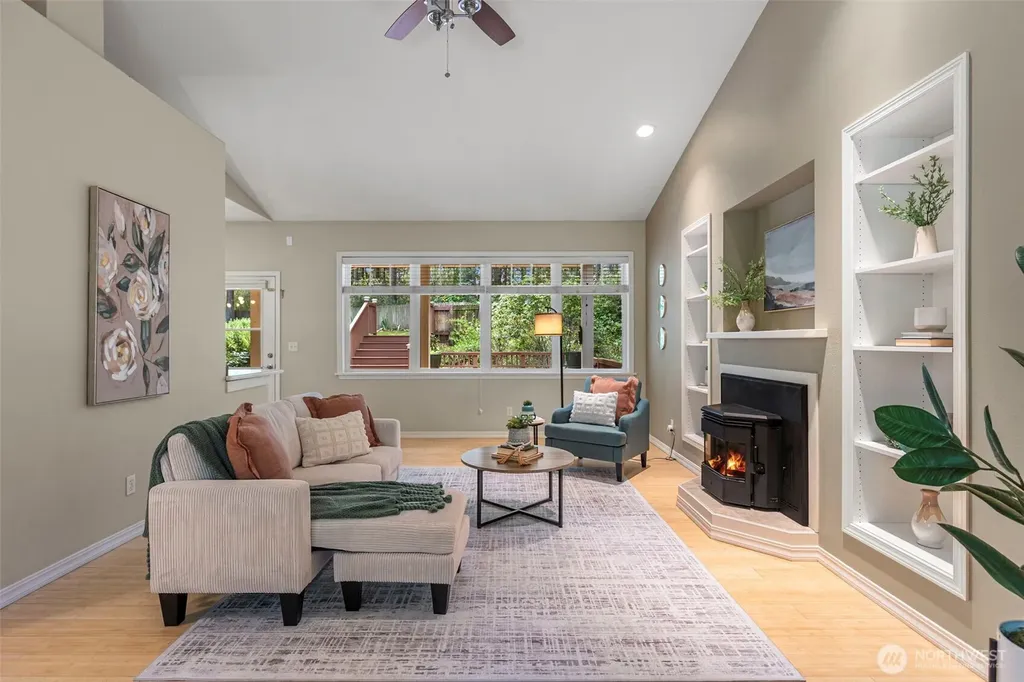 155 Louisa Street Port Townsend WA 98368