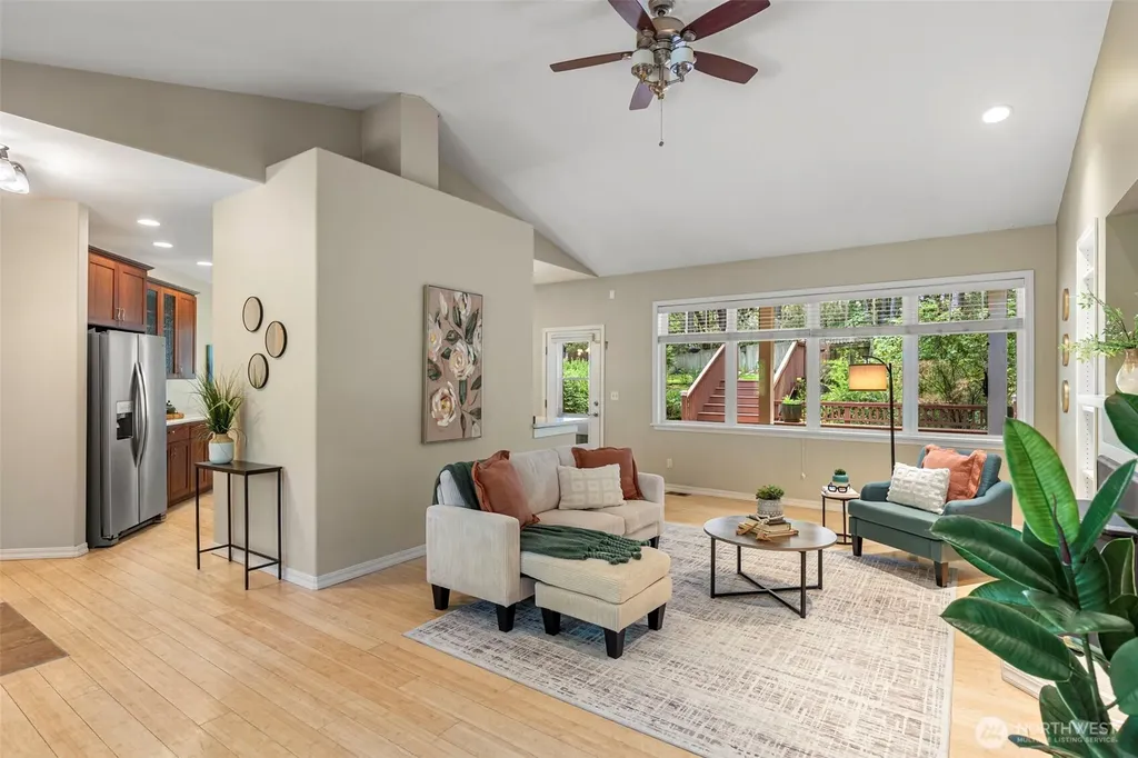 155 Louisa Street Port Townsend WA 98368