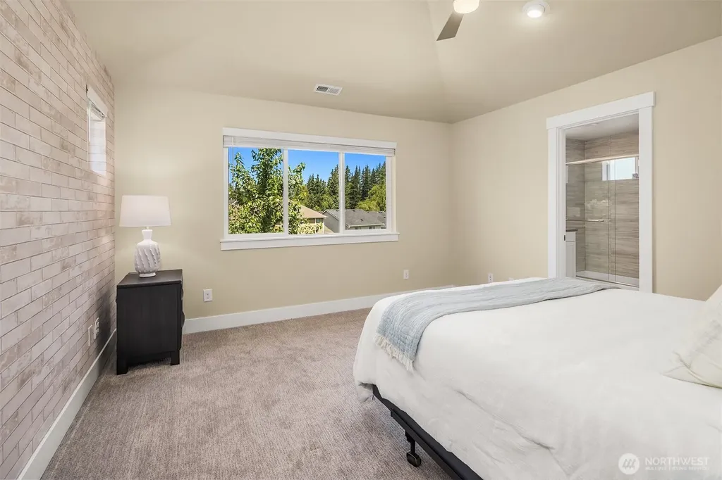 1315 139 Place SW Lynnwood WA 98087