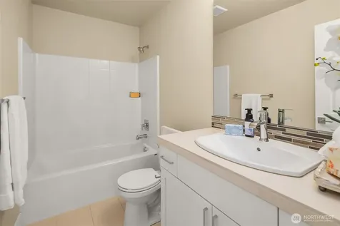 1315 139 Place SW Lynnwood WA 98087