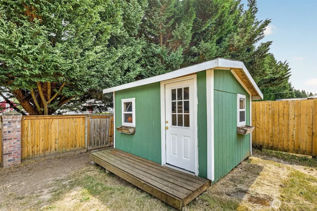 2120 Grove Street Longview WA 98632