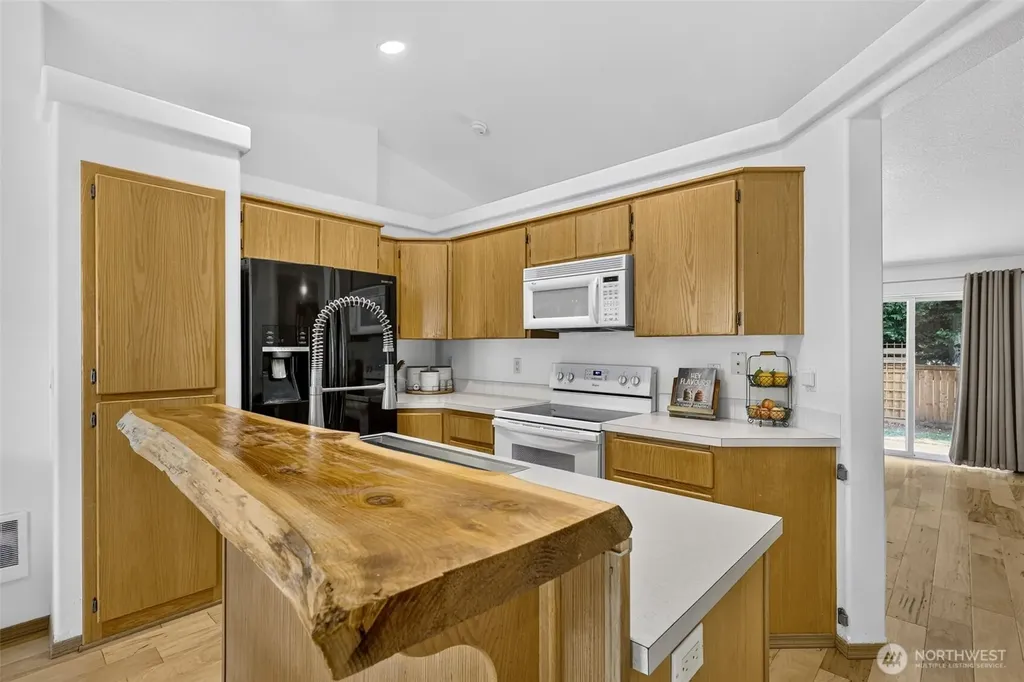 2120 Grove Street Longview WA 98632