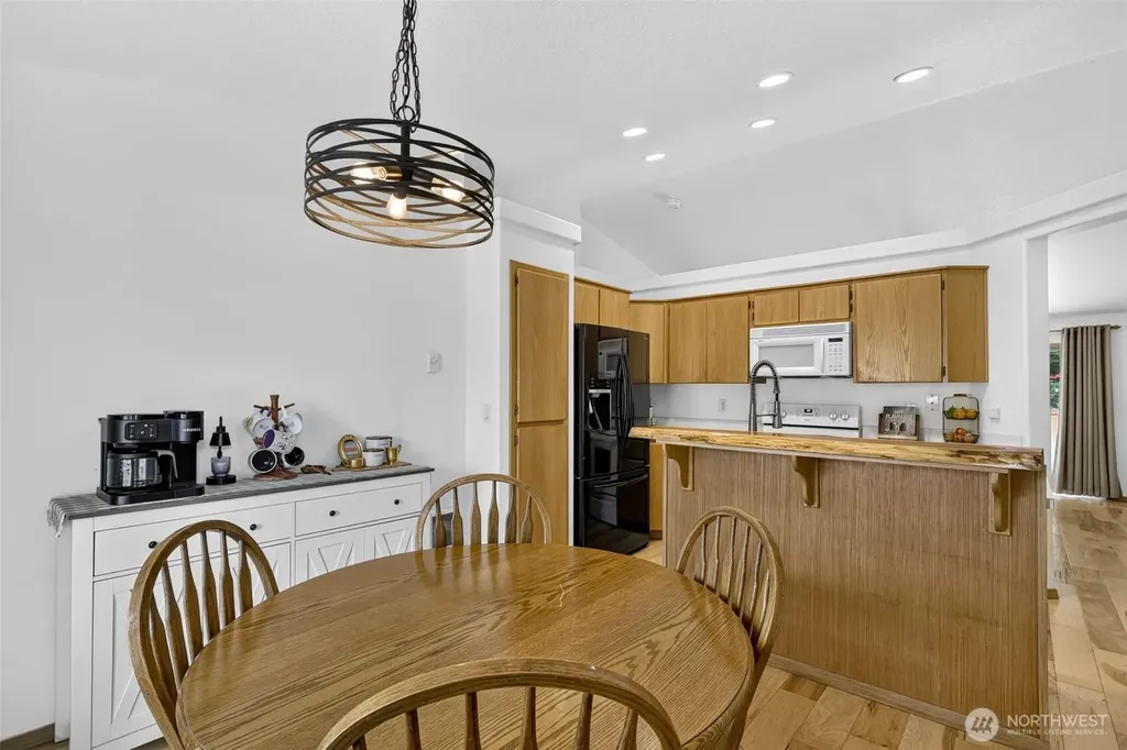 2120 Grove Street Longview WA 98632