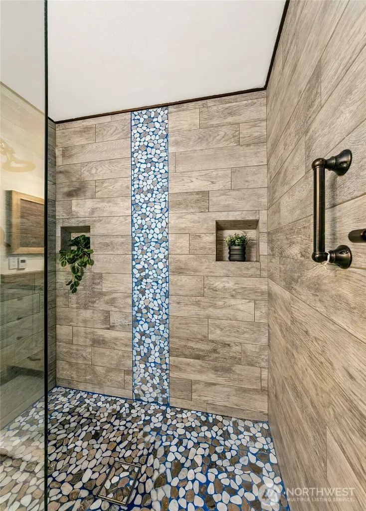 9901 NE 124th Street Kirkland WA 98034