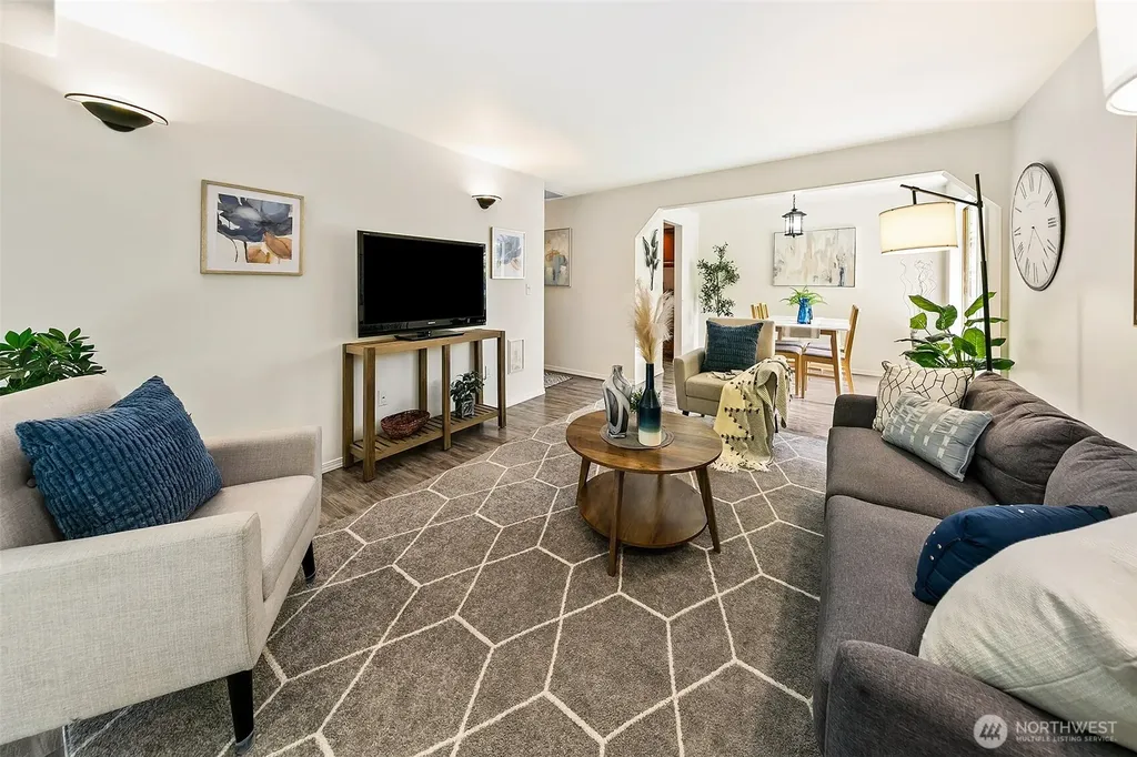 9901 NE 124th Street Kirkland WA 98034