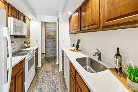 9901 NE 124th Street Kirkland WA 98034