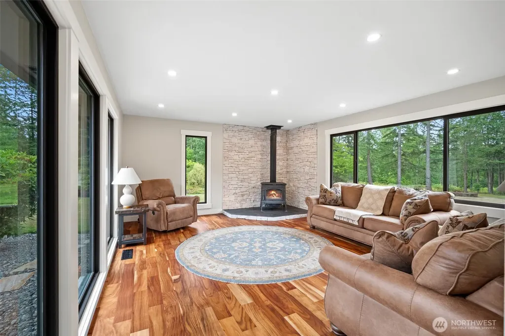 5830 Mission Road Bellingham WA 98226