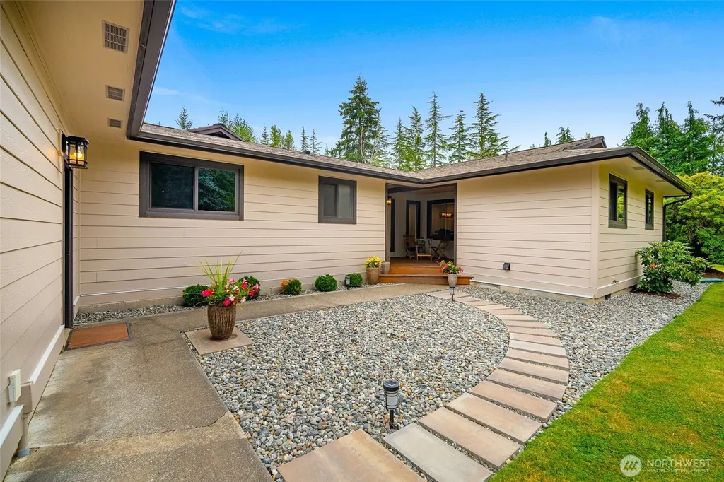5830 Mission Road Bellingham WA 98226
