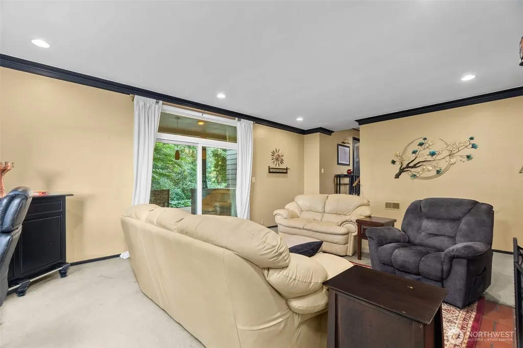 1255 Bel Aire Aberdeen WA 98520