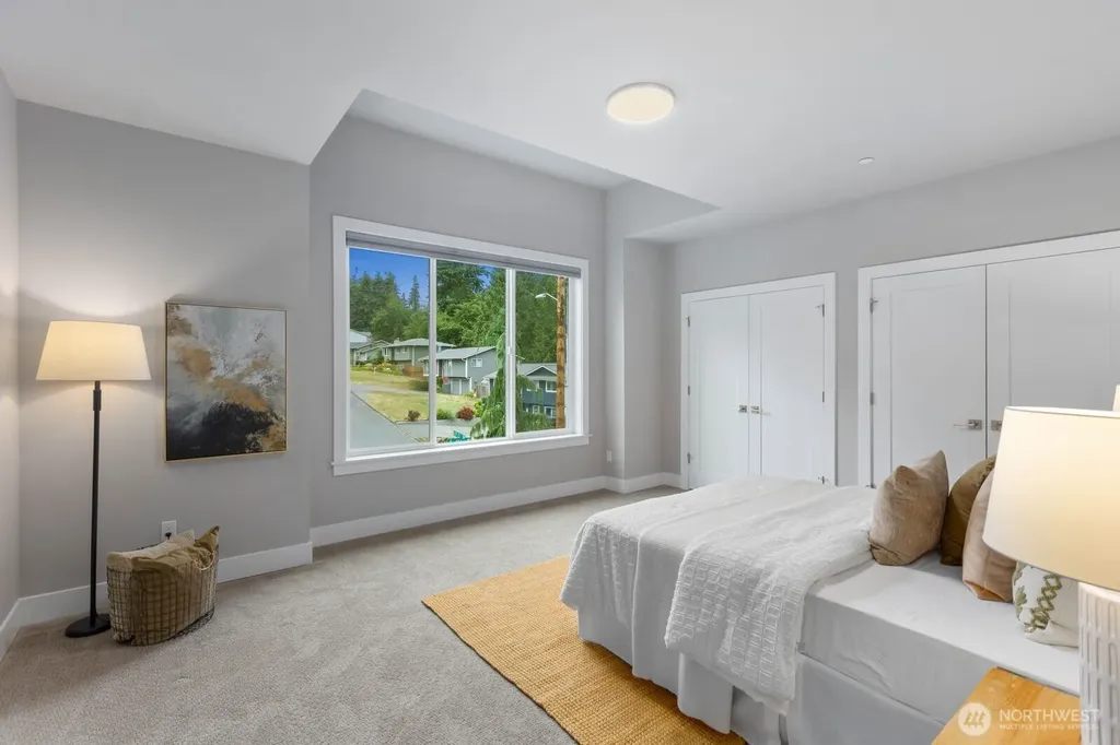 22005 4th Avenue W Bothell WA 98021
