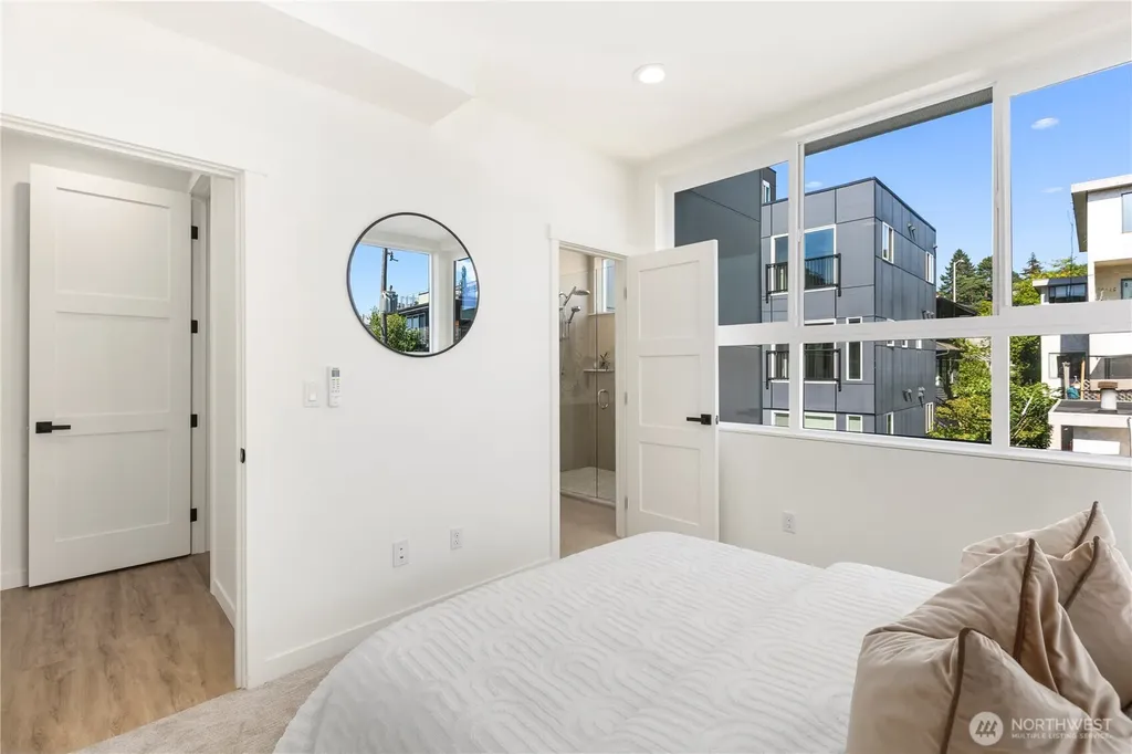 2328 Franklin Avenue E Seattle WA 98102