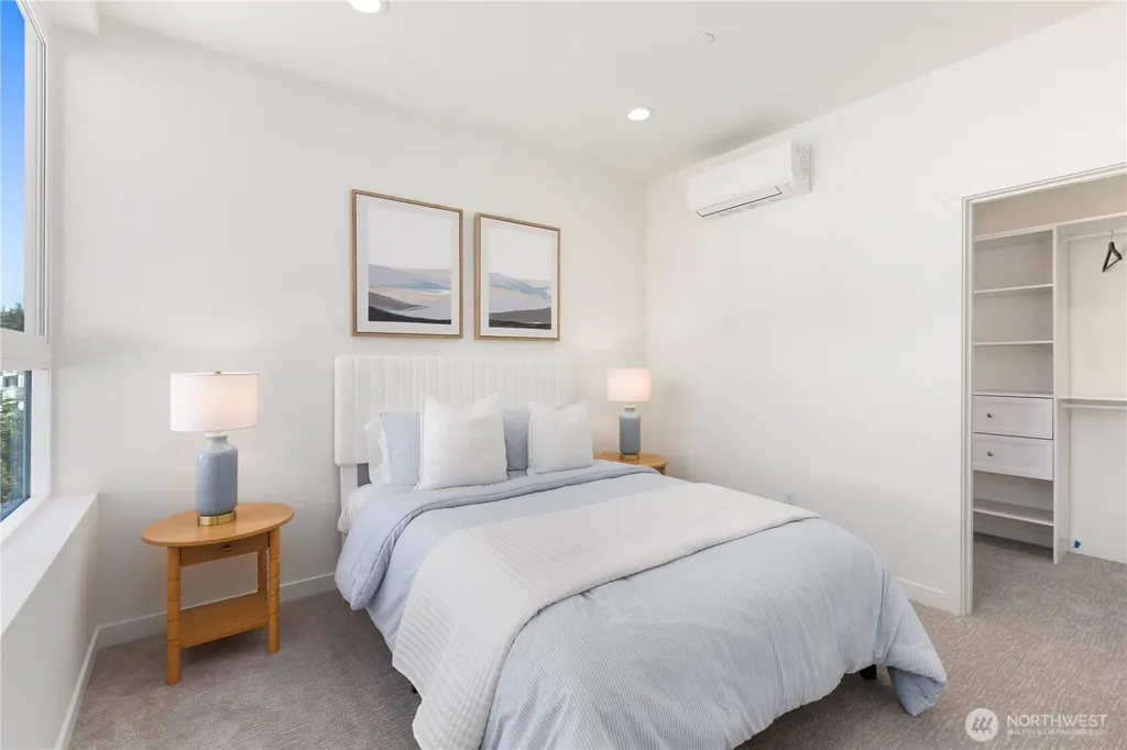 2328 Franklin Avenue E Seattle WA 98102
