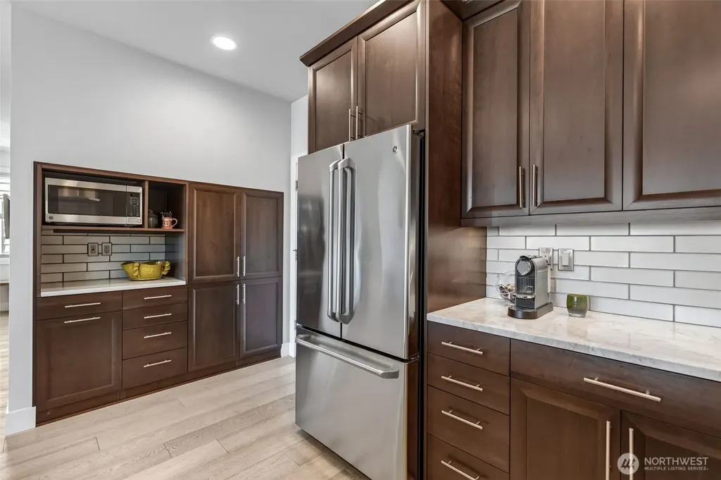 2452 NW Columbia Avenue East Wenatchee WA 98802