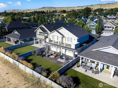 2452 NW Columbia Avenue East Wenatchee WA 98802