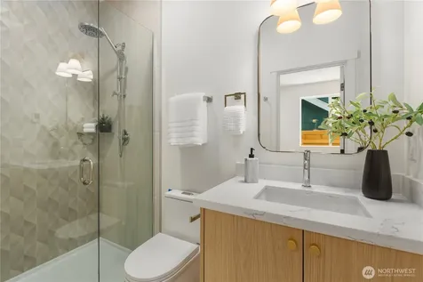 2328 Franklin Avenue E Seattle WA 98102