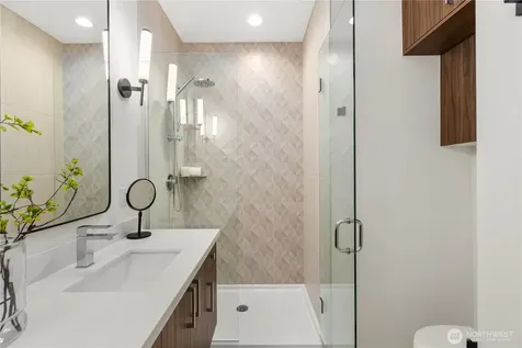 2328 Franklin Avenue E Seattle WA 98102
