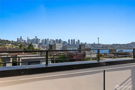 2328 Franklin Avenue E Seattle WA 98102