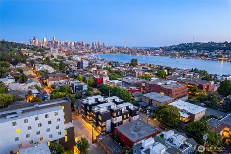 2328 Franklin Avenue E Seattle WA 98102