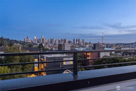 2328 Franklin Avenue E Seattle WA 98102