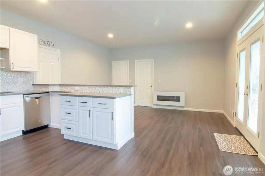 15514 129th Avenue NE Woodinville WA 98072