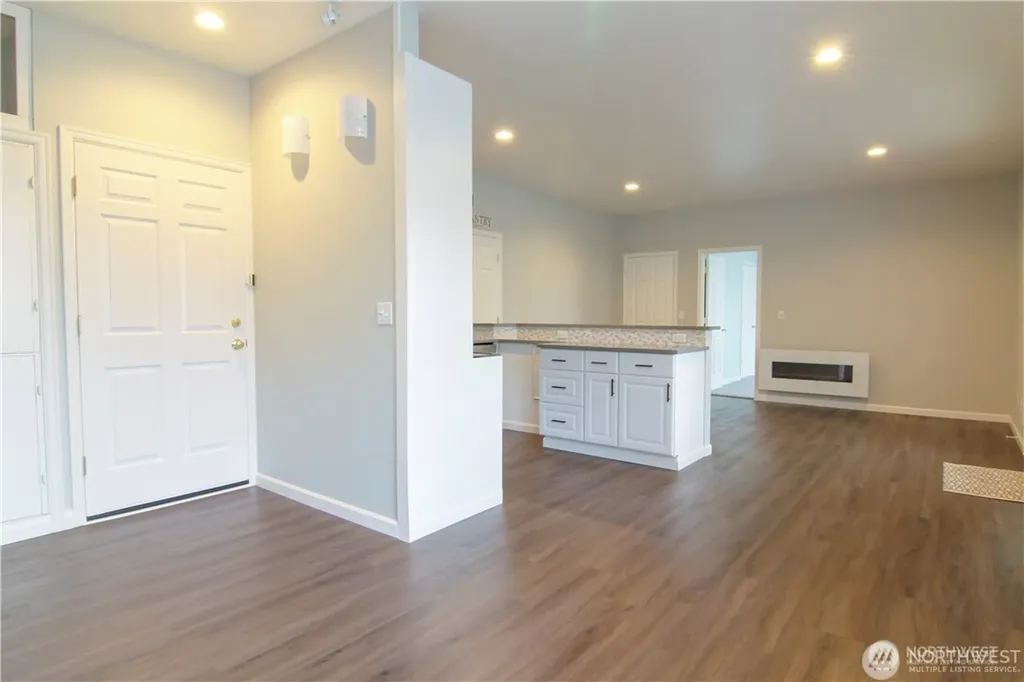 15514 129th Avenue NE Woodinville WA 98072