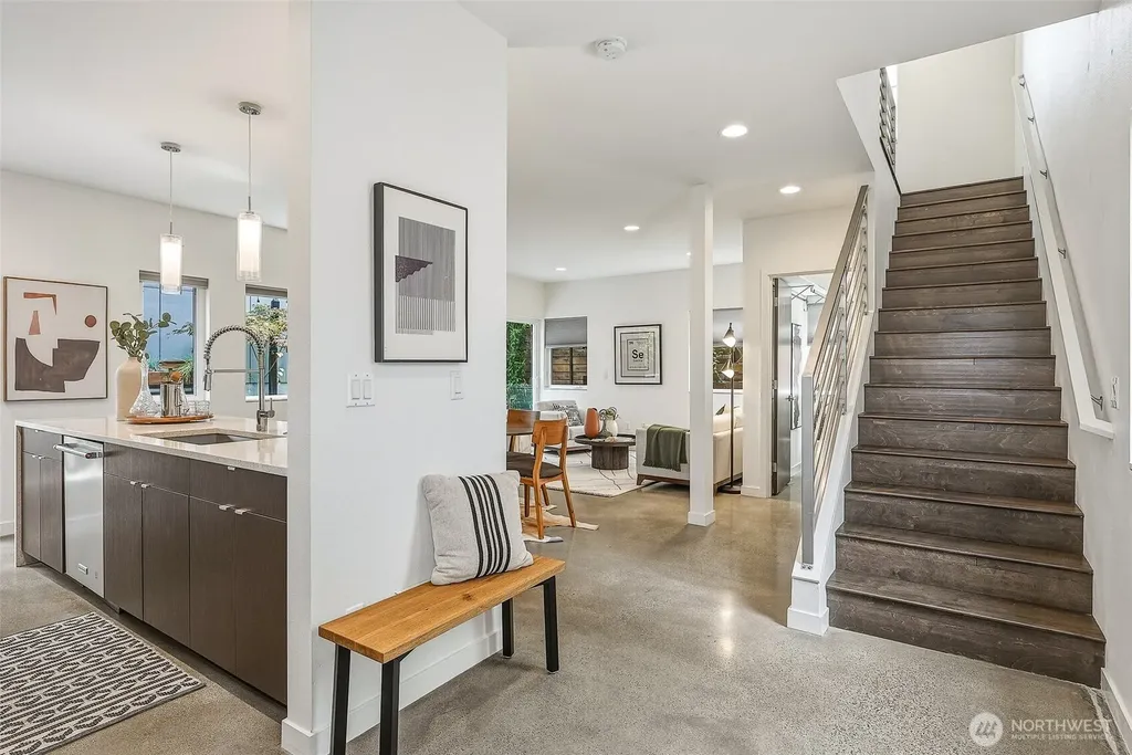 830 16th Avenue Seattle WA 98122