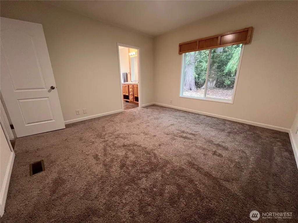 16818 57 Street NW Vaughn WA 98394