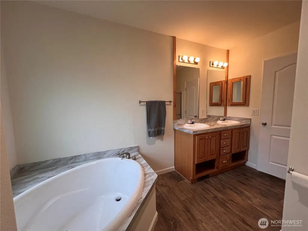 16818 57 Street NW Vaughn WA 98394