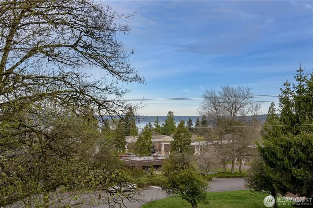 11211 NE 68th Street Kirkland WA 98033