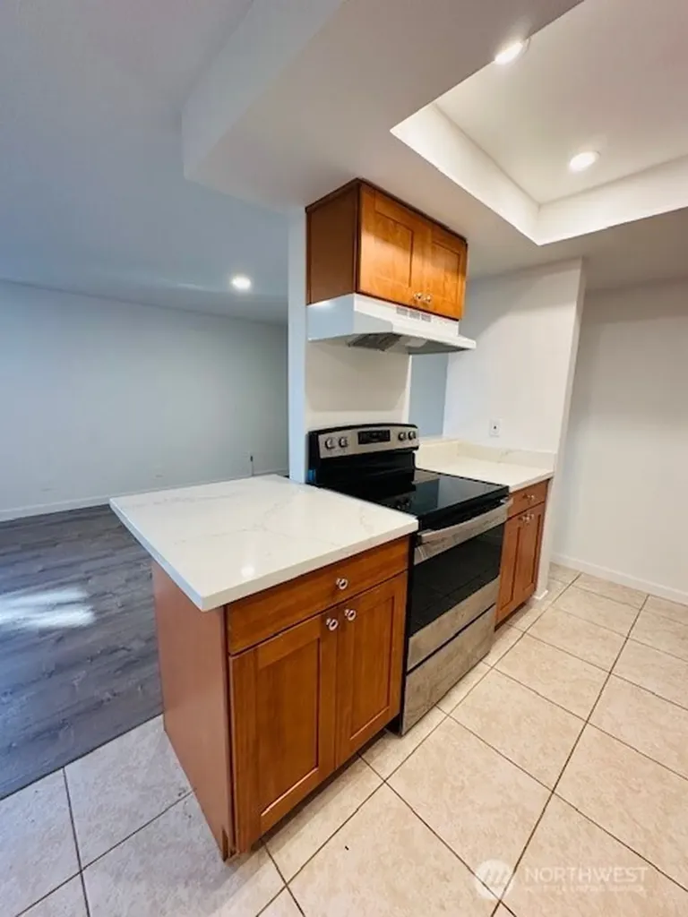 11211 NE 68th Street Kirkland WA 98033