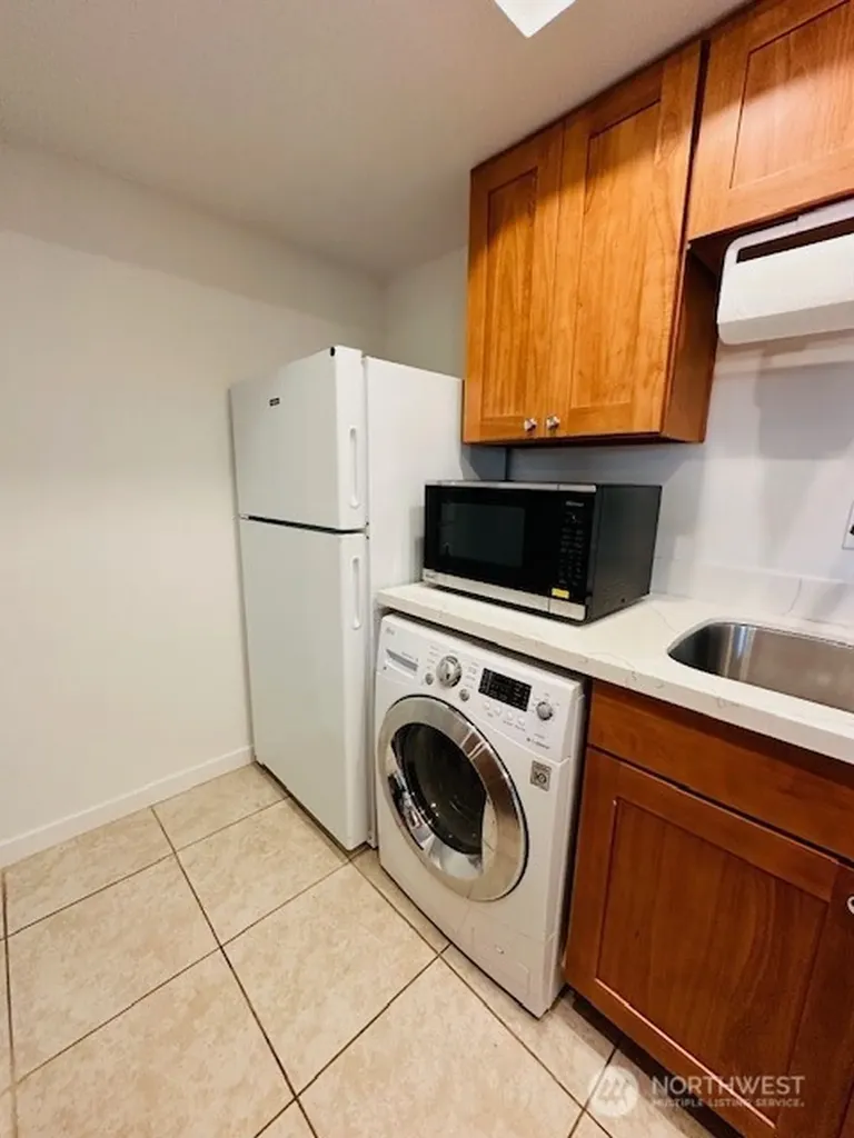 11211 NE 68th Street Kirkland WA 98033