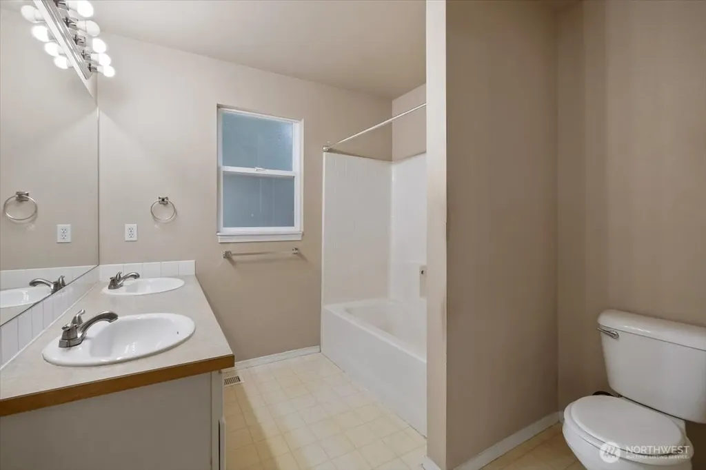 1526 121 Street SW Everett WA 98204