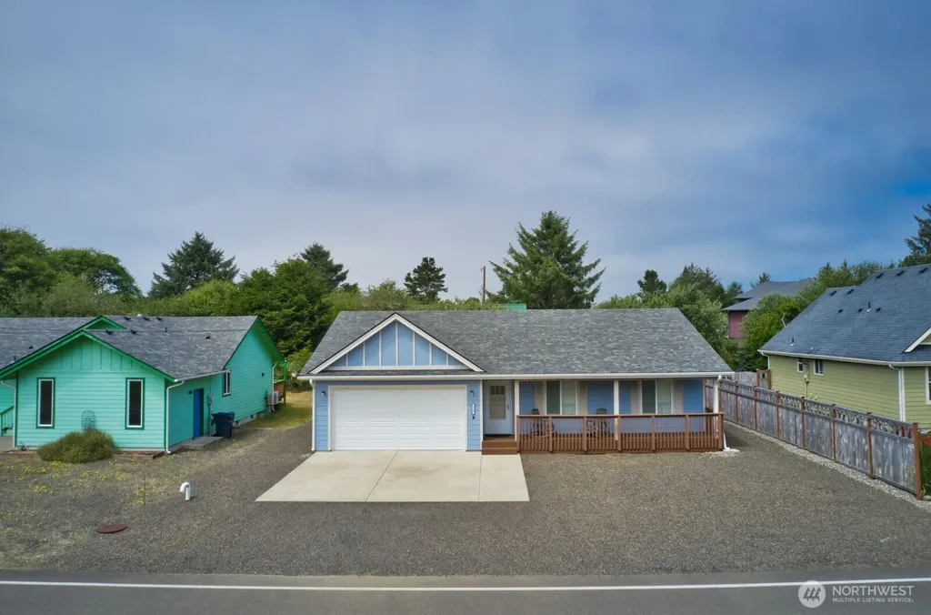 118 Pacific Boulevard NW Ocean Shores WA 98569