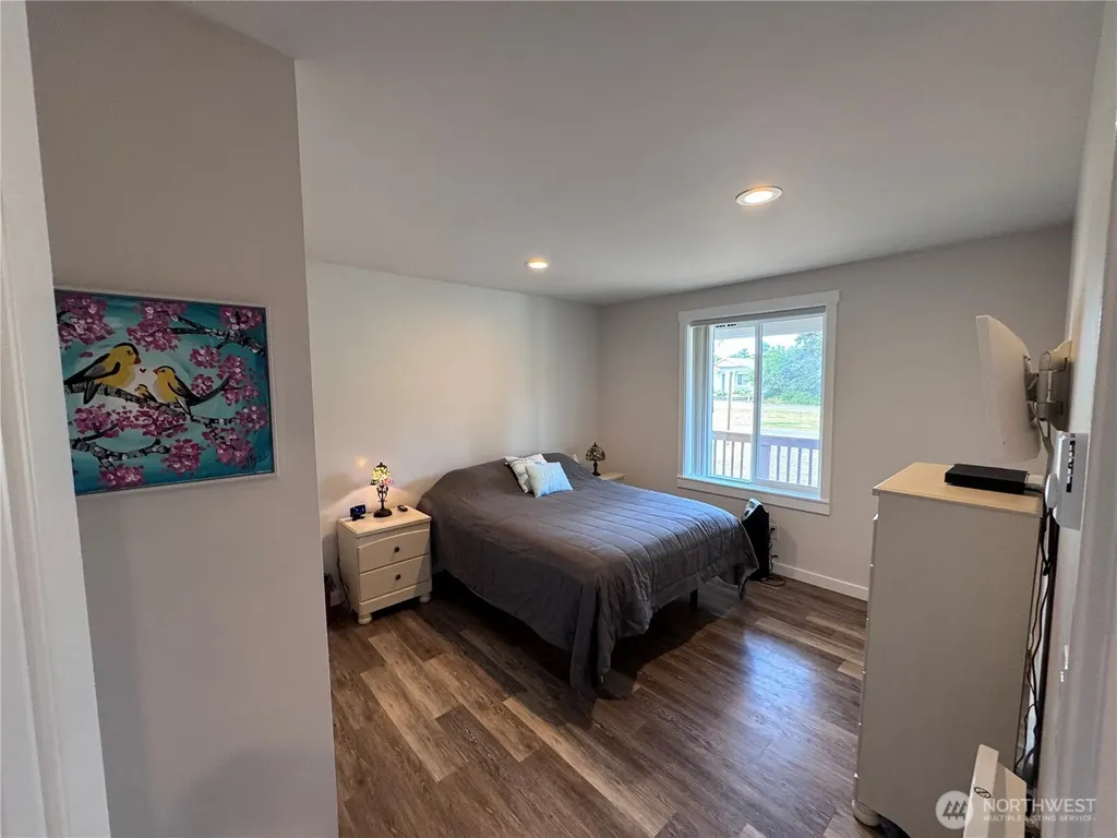 118 Pacific Boulevard NW Ocean Shores WA 98569