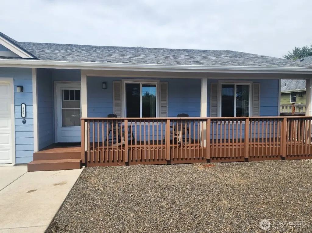 118 Pacific Boulevard NW Ocean Shores WA 98569