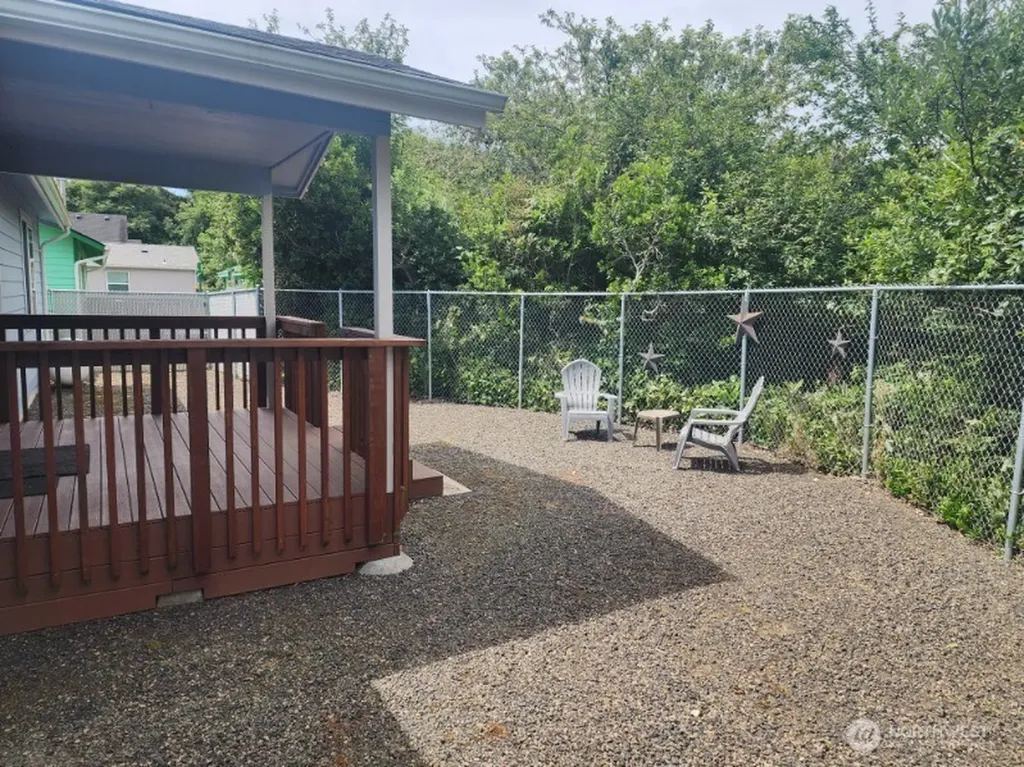 118 Pacific Boulevard NW Ocean Shores WA 98569