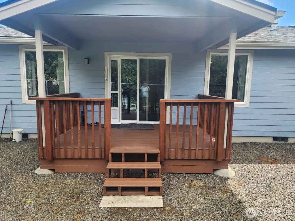 118 Pacific Boulevard NW Ocean Shores WA 98569