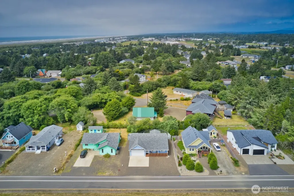 118 Pacific Boulevard NW Ocean Shores WA 98569