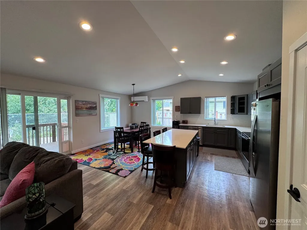118 Pacific Boulevard NW Ocean Shores WA 98569
