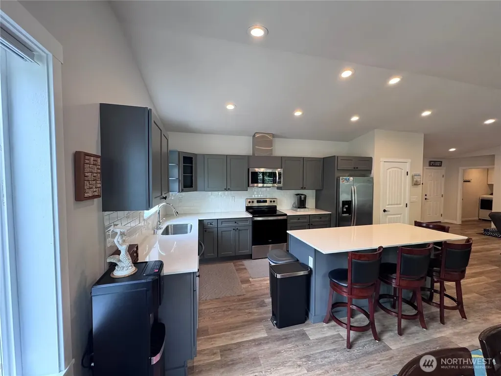118 Pacific Boulevard NW Ocean Shores WA 98569