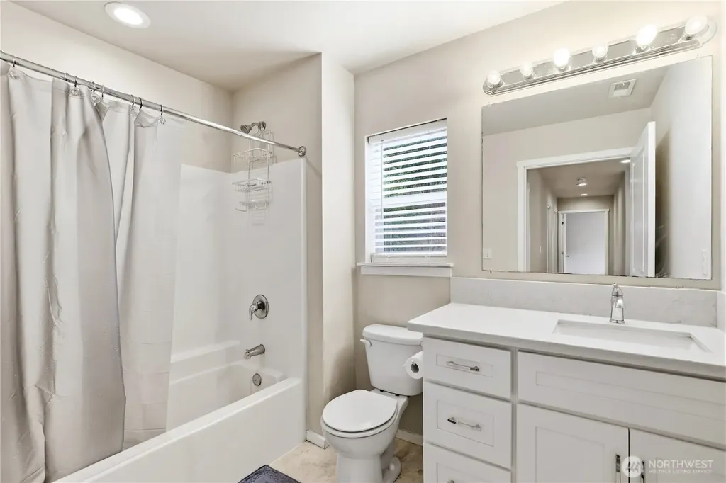 5209 S Trafton Street Tacoma WA 98409