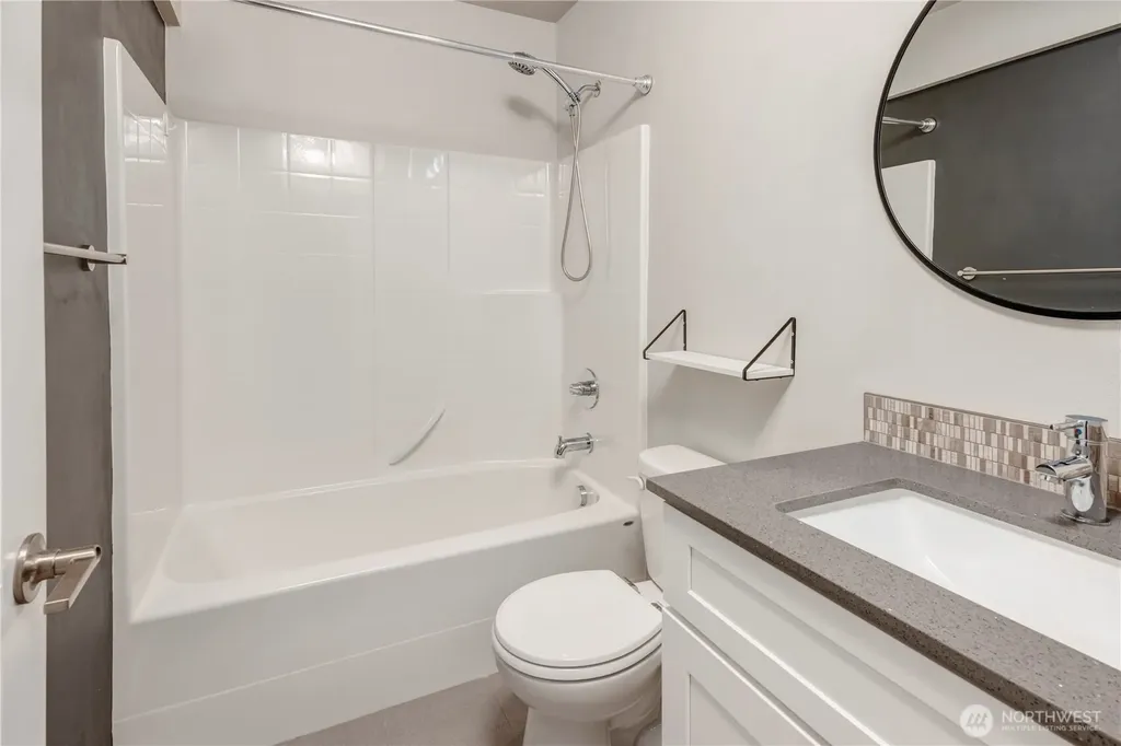 19225 Damson Road Lynnwood WA 98036