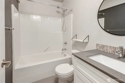 19225 Damson Road Lynnwood WA 98036