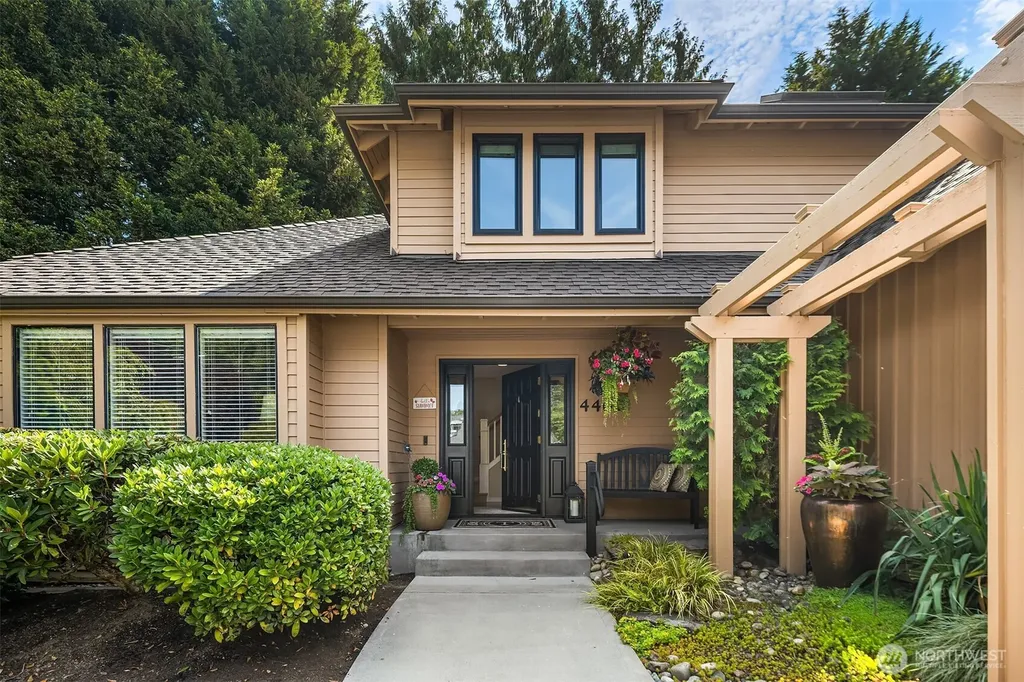 4402 170th Court NE Redmond WA 98052