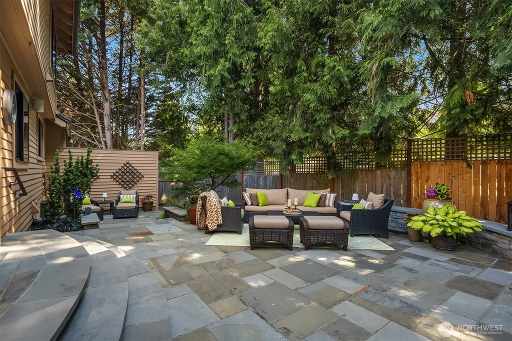 4402 170th Court NE Redmond WA 98052