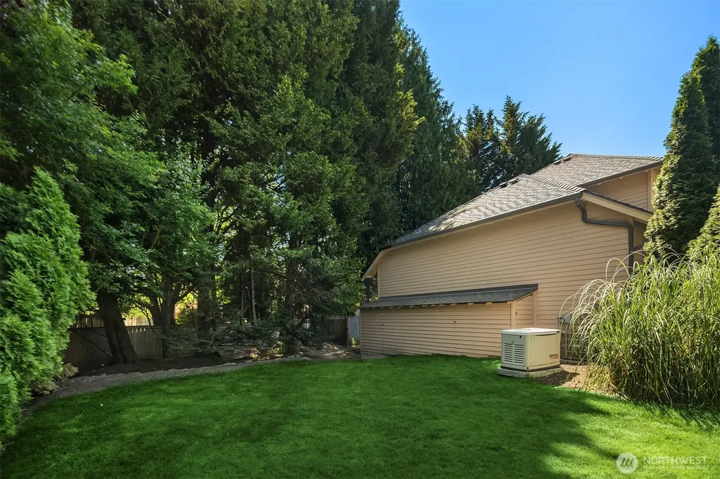 4402 170th Court NE Redmond WA 98052